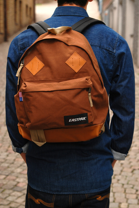 Eastpak: Padded Pak'r Returnity Sand