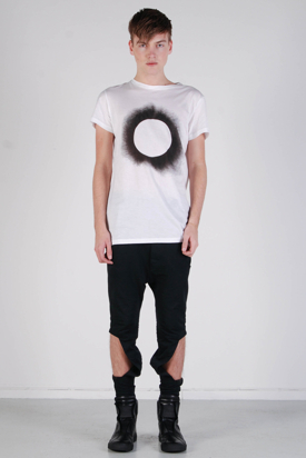 Odeur: Askew T-shirt Hole Black