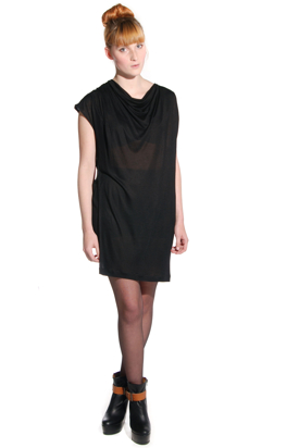 Minimarket: Jotun Black Dress