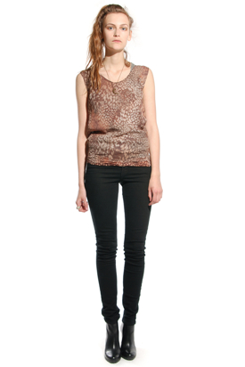 Lagom: Sanimys Leo Print Top