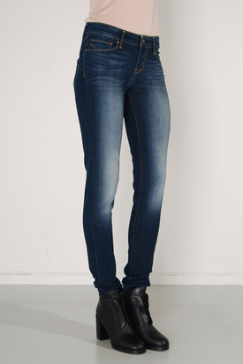 Levis: Demi Curve Skinny Indigo Intrigue