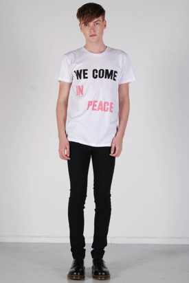 Cheap Monday: Bruce Printed Tee We Come In Peace