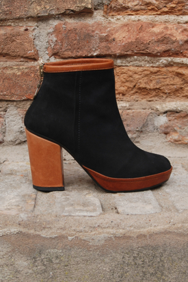 Minimarket: Della Boot