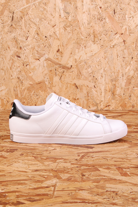 Adidas: Court Star White
