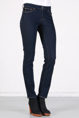 Levis: Bold Curve Slim Richest Indigo